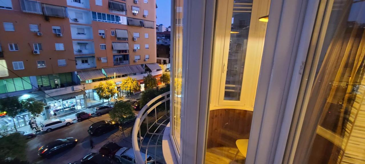 Oro Apartments Tirana Esterno foto