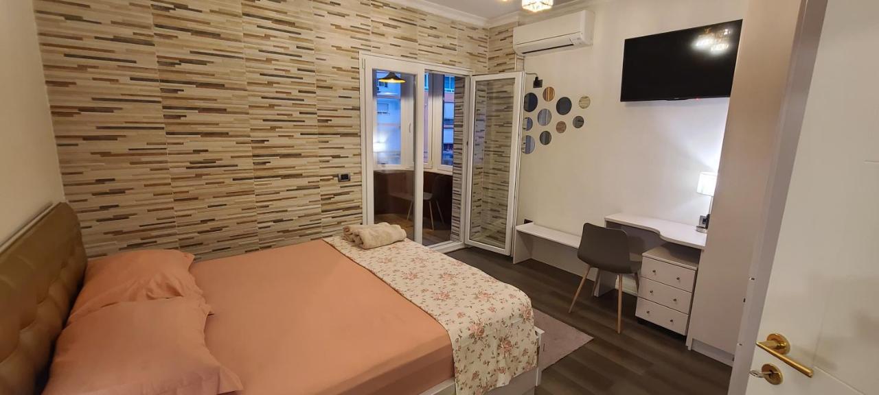 Oro Apartments Tirana Esterno foto